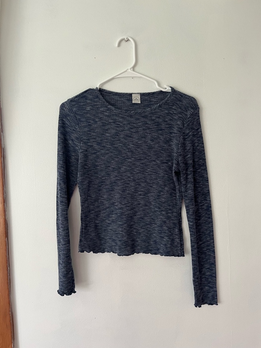 Blue ribbed long sleeve shirt large